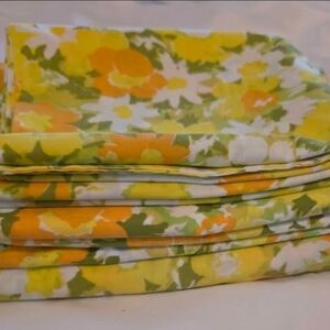 Floral Yellow and Orange Bed Sheets